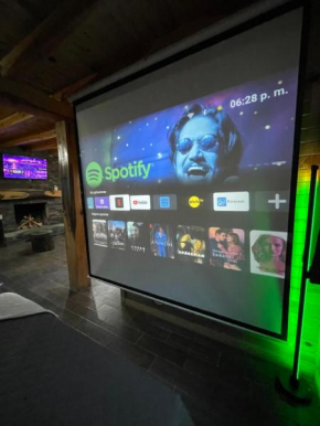 Cabaña Cinema